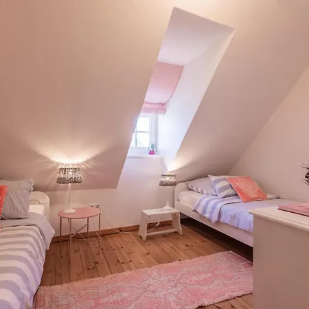 Anno ,whg Anne Bonney Nr 2, Hausteil